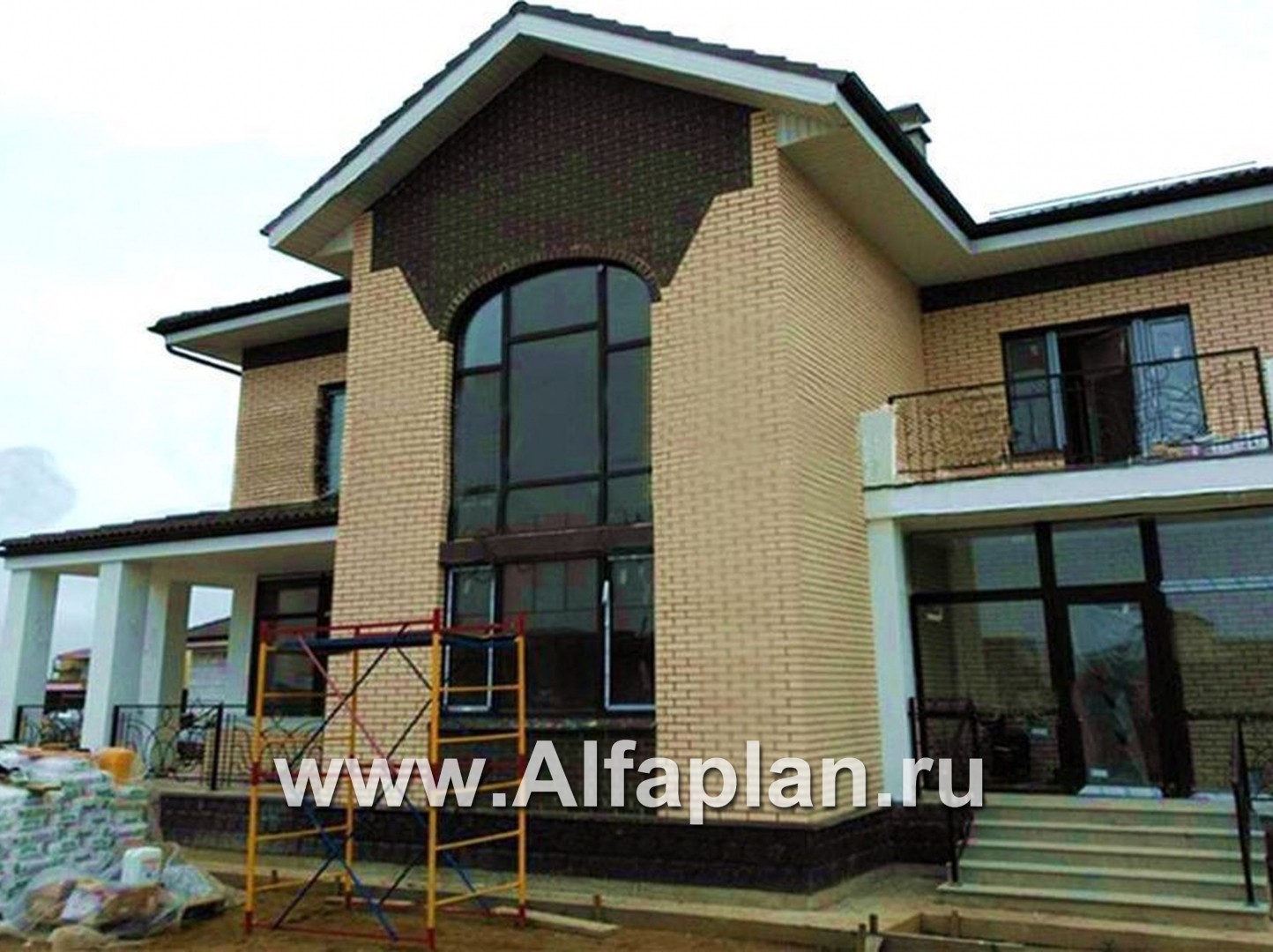 Проекты домов Альфаплан - «Голицын»- изящный коттедж с двусветной гостиной - дополнительное изображение №6